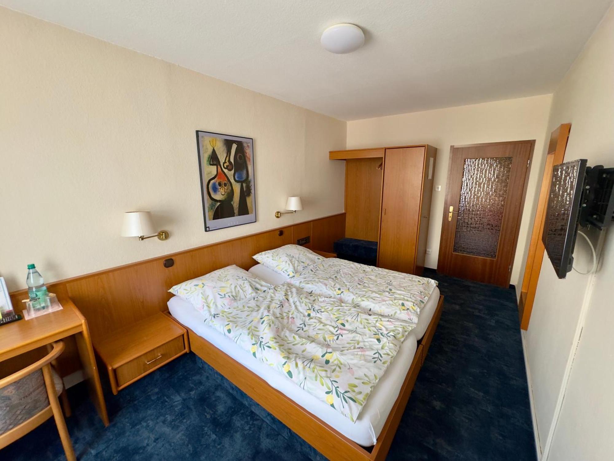 Hotel Zum Grafen Hallermunt ชปริงเกอ ภายนอก รูปภาพ