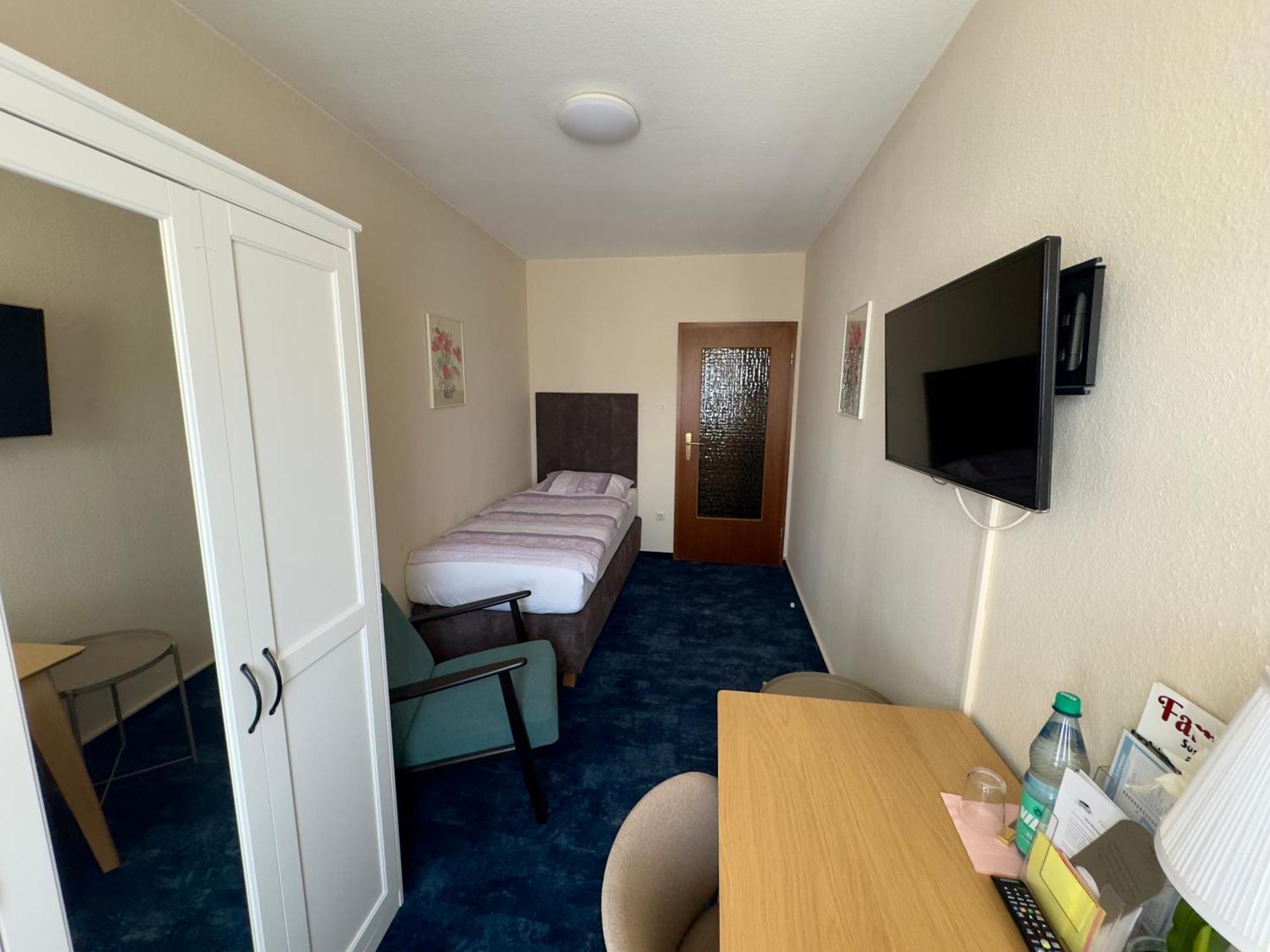 Hotel Zum Grafen Hallermunt ชปริงเกอ ภายนอก รูปภาพ