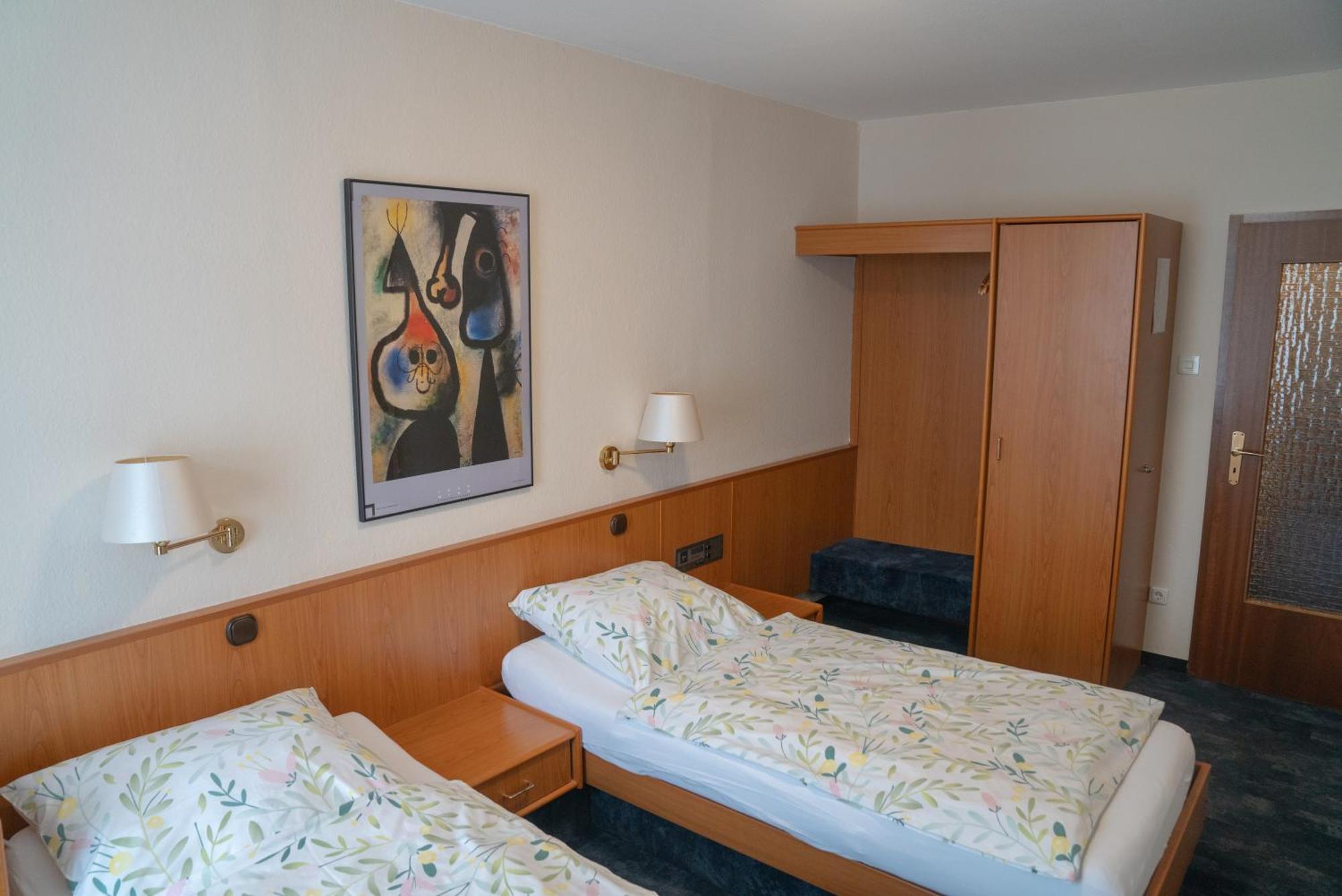 Hotel Zum Grafen Hallermunt ชปริงเกอ ภายนอก รูปภาพ