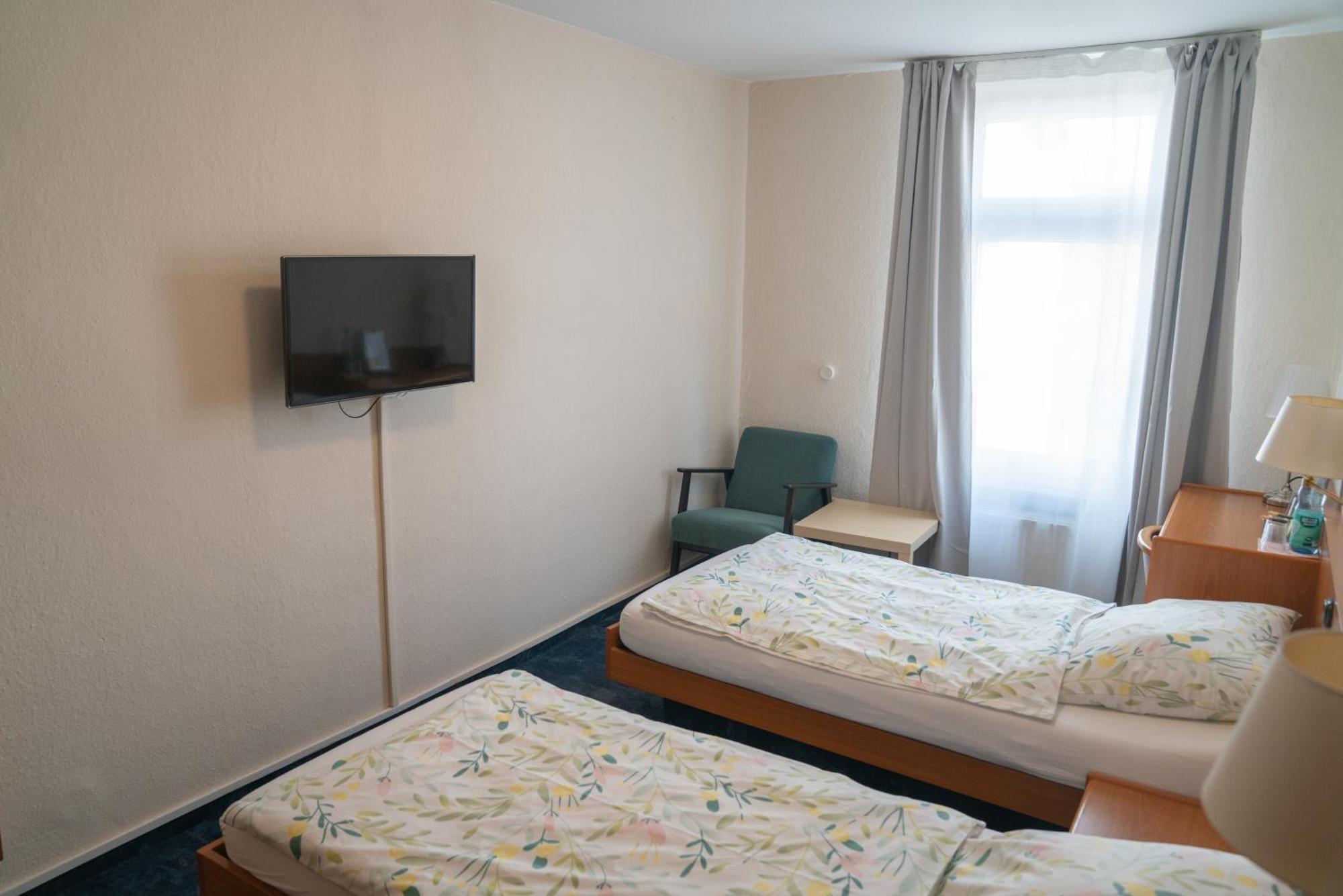 Hotel Zum Grafen Hallermunt ชปริงเกอ ภายนอก รูปภาพ