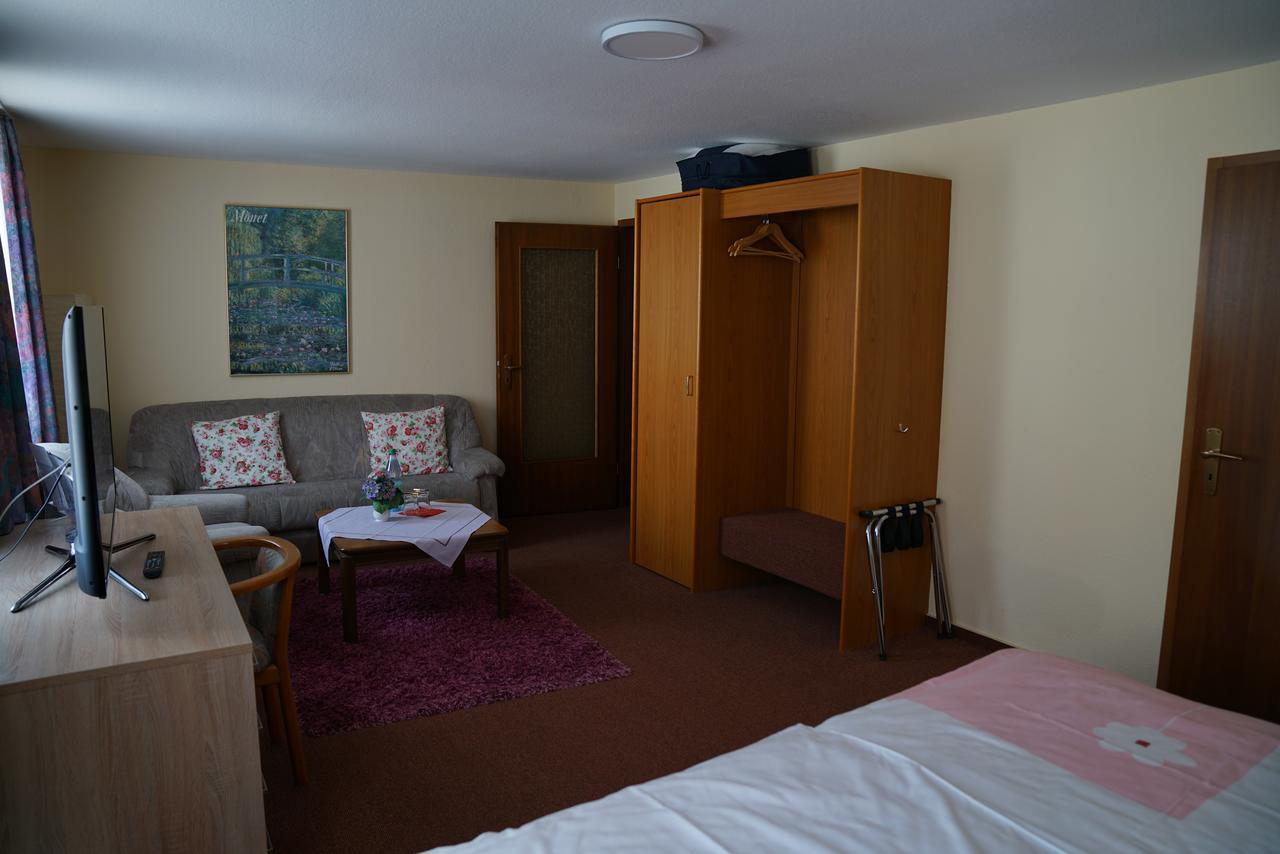 Hotel Zum Grafen Hallermunt ชปริงเกอ ภายนอก รูปภาพ
