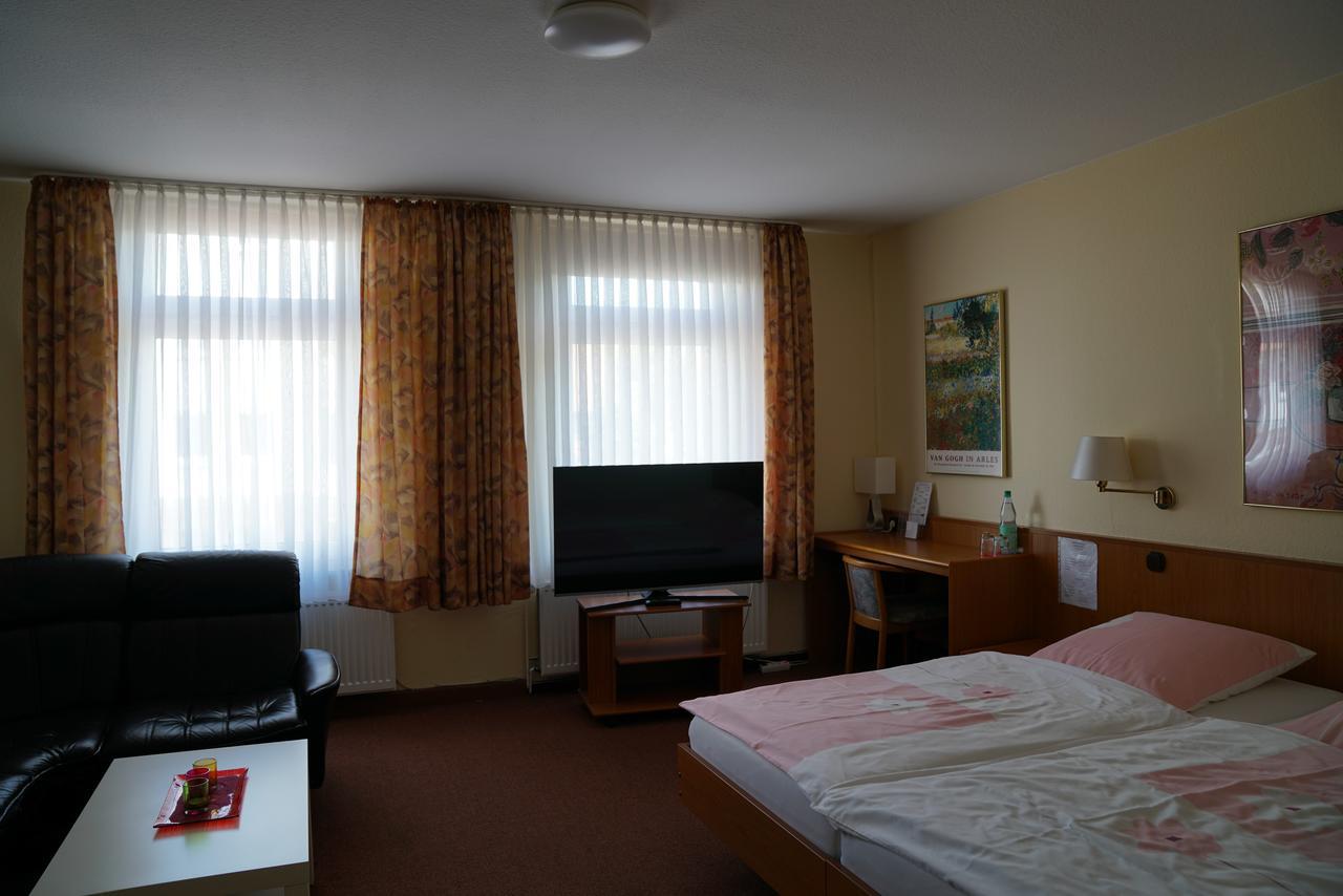 Hotel Zum Grafen Hallermunt ชปริงเกอ ภายนอก รูปภาพ